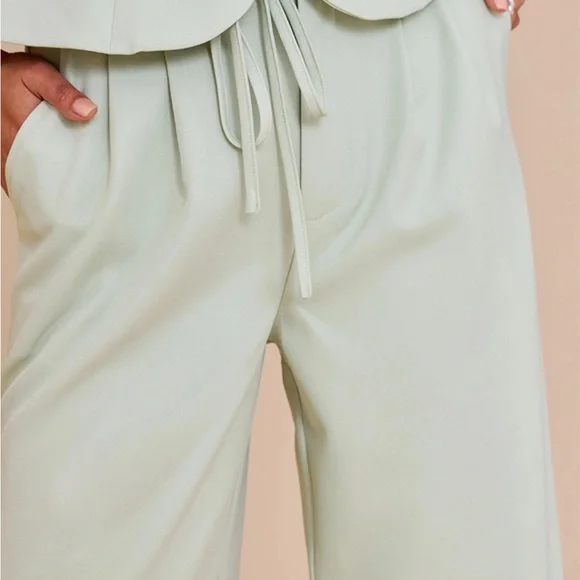 PrettyLittleThing Women's Light Cream Wide-Leg Pants sz 10 - Picture 5 of 9